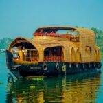 traditional upperdeck houseboat